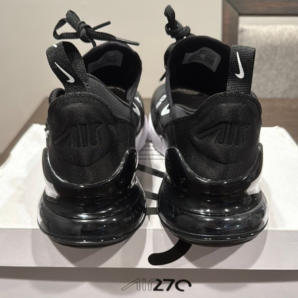 Nike Air Max 270 - Picture 4 of 6